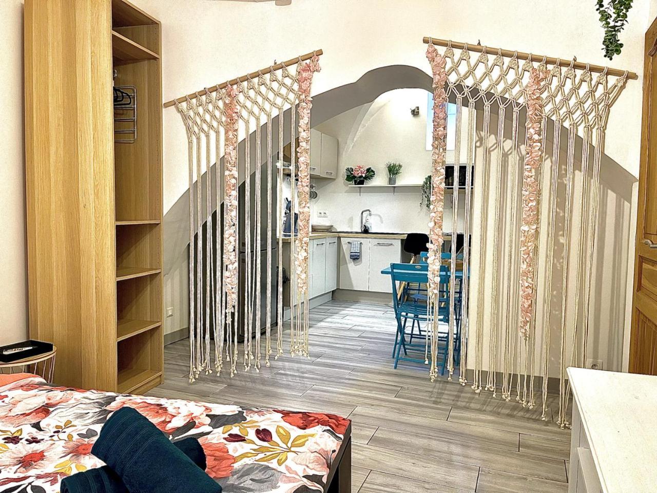 *Le Lotus*Fiber Wifi*Hyper Center* Apartamento Salon-de-Provence Exterior foto